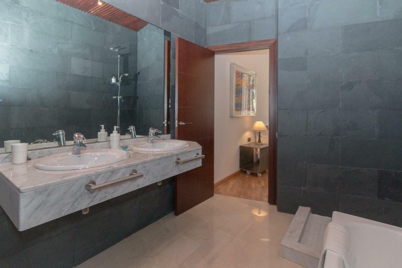 Bet Apartments - Canovas Rooms Valencia Luaran gambar