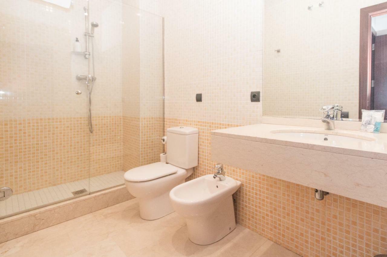 Bet Apartments - Canovas Rooms Valencia Luaran gambar