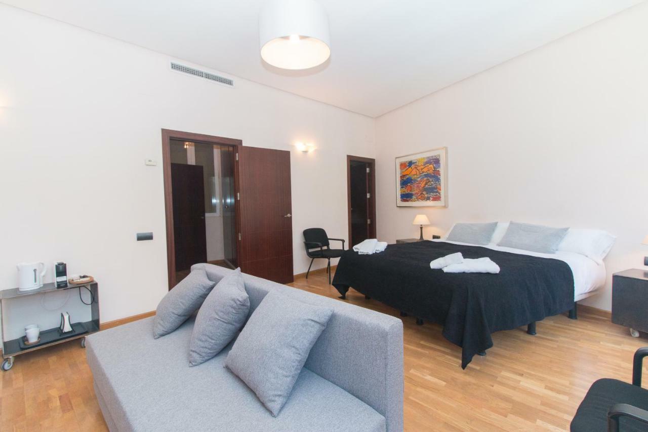 Bet Apartments - Canovas Rooms Valencia Luaran gambar